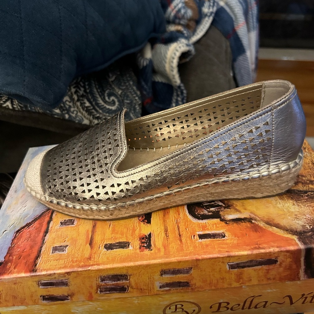 Size 8 narrow. Gold and canvas Espadrille type shoes. Never worn. New in box.